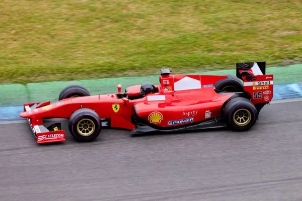 Formula 1 car low speed corner